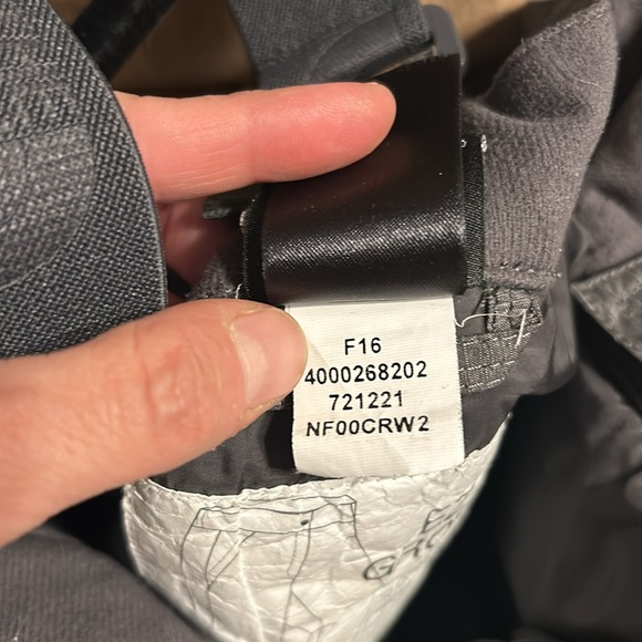 THe North Face boys snow pants snoww pants snow bib EUC sz 10-12 M - Picture 6 of 8